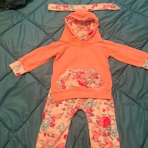 3 piece girls outfit.